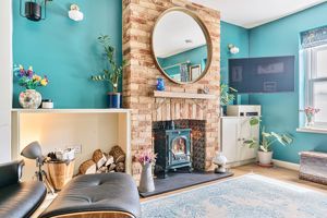 Lounge- click for photo gallery